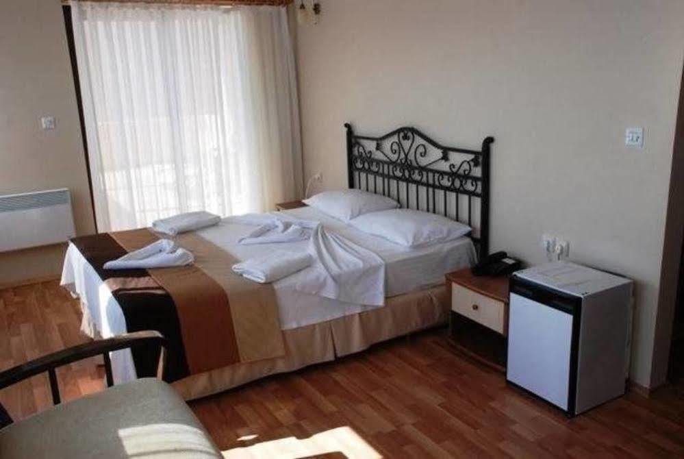 ケルマーン ホテル Çeşme エクステリア 写真